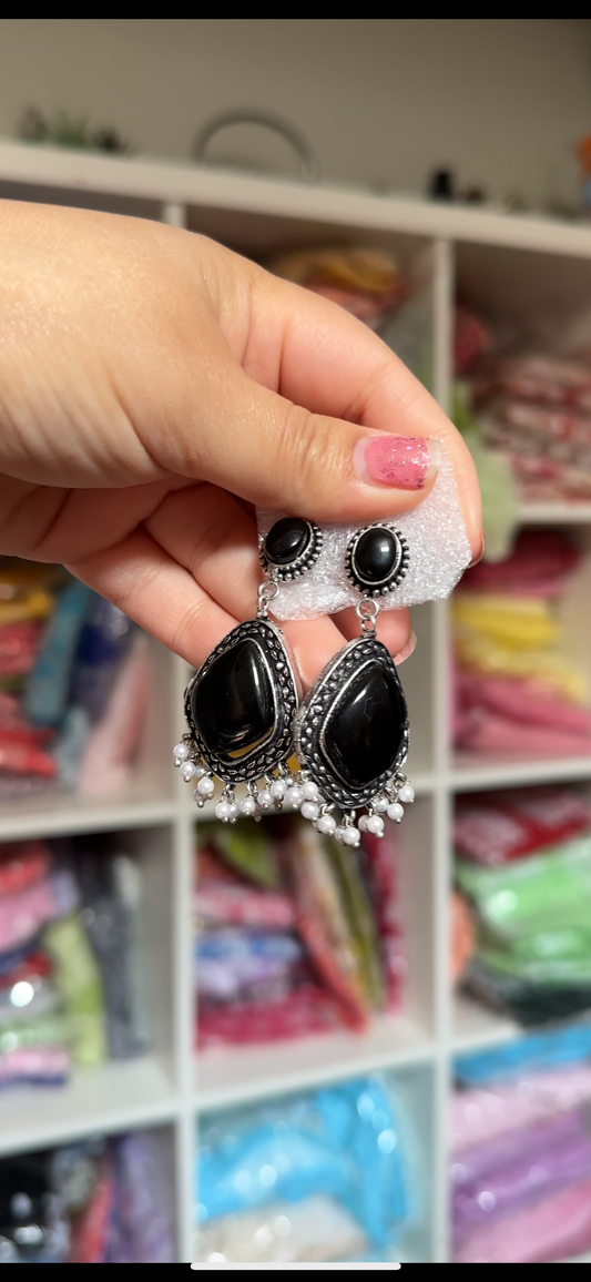 Oxidised drop shaped earings