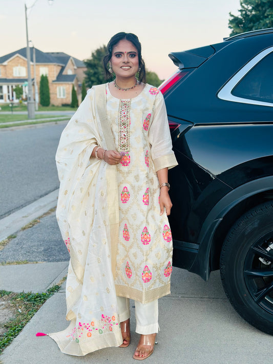 Banarsi suit